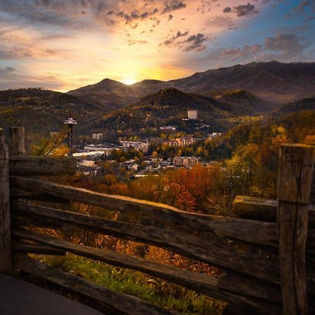Wilderness Lodge, Hot Tub, Game Room, Pool Access, 1089 Free Tickets Each Paid Day, Dollywood And M Sevierville Exterior photo